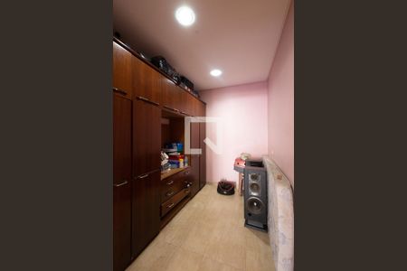 Casa à venda com 429m², 4 quartos e 2 vagas Casa à venda com 429m², 4 quartos e 2 vagasQuarto 2 (Suíte)