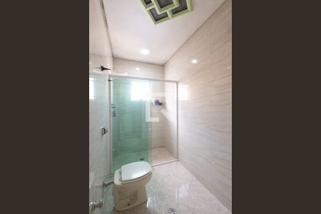 Casa à venda com 429m², 4 quartos e 2 vagas Casa à venda com 429m², 4 quartos e 2 vagasQuarto 4 (suite)