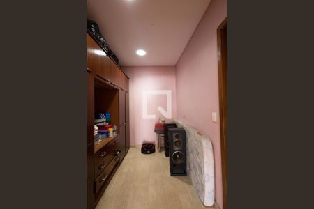 Casa à venda com 429m², 4 quartos e 2 vagas Casa à venda com 429m², 4 quartos e 2 vagasQuarto 2 (Suíte)