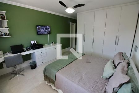 Casa à venda com 500m², 5 quartos e 3 vagas Casa à venda com 500m², 5 quartos e 3 vagasSuíte 4