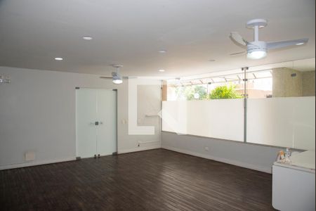 Apartamento para alugar com 50m², 1 quarto e 1 vagaÁrea comum - Salão de festas