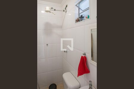 Casa à venda com 270m², 3 quartos e 5 vagas Casa à venda com 270m², 3 quartos e 5 vagasBanheiro do Quintal
