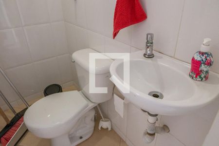 Casa à venda com 270m², 3 quartos e 5 vagas Casa à venda com 270m², 3 quartos e 5 vagasBanheiro do Quintal
