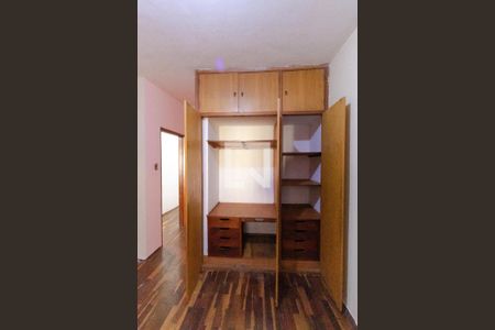 Casa para alugar com 190m², 5 quartos e 3 vagasQuarto 01 da Casa 01 - Armário