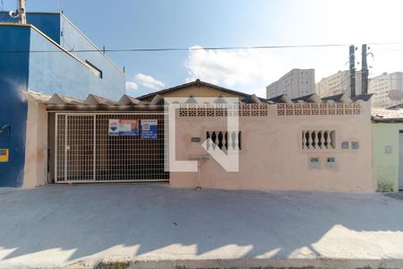 Casa para alugar com 190m², 5 quartos e 3 vagasFachada