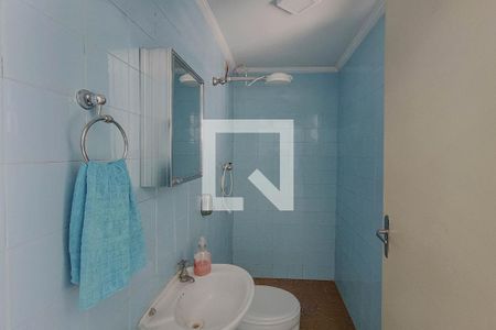 Casa à venda com 225m², 4 quartos e 3 vagas Casa à venda com 225m², 4 quartos e 3 vagasBanheiro da Área de Serviço