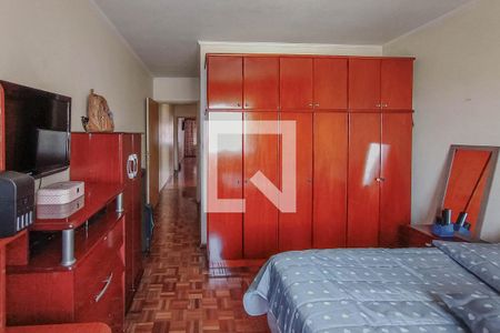 Casa à venda com 225m², 4 quartos e 3 vagas Casa à venda com 225m², 4 quartos e 3 vagasQuarto 1