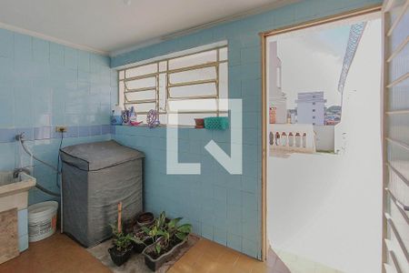 Casa à venda com 225m², 4 quartos e 3 vagas Casa à venda com 225m², 4 quartos e 3 vagasÁrea de Serviço