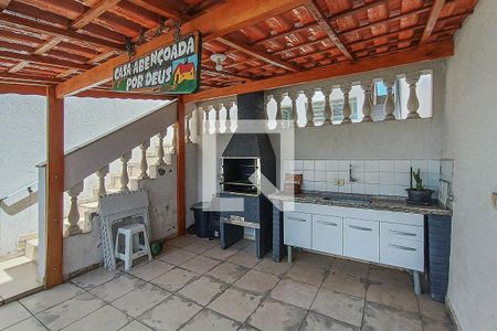 Casa à venda com 225m², 4 quartos e 3 vagas Casa à venda com 225m², 4 quartos e 3 vagasChurrasqueira