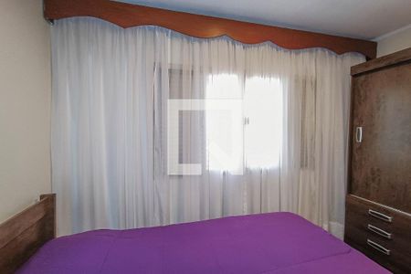 Casa à venda com 225m², 4 quartos e 3 vagas Casa à venda com 225m², 4 quartos e 3 vagasQuarto 2