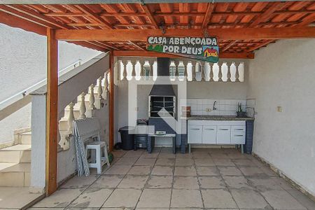 Casa à venda com 225m², 4 quartos e 3 vagas Casa à venda com 225m², 4 quartos e 3 vagasChurrasqueira
