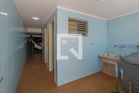 Casa à venda com 225m², 4 quartos e 3 vagas Casa à venda com 225m², 4 quartos e 3 vagasÁrea de Serviço