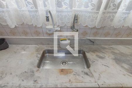 Casa à venda com 225m², 4 quartos e 3 vagas Casa à venda com 225m², 4 quartos e 3 vagasCozinha