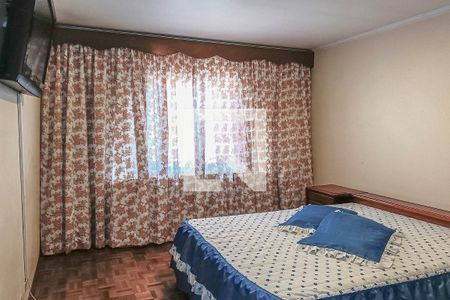 Casa à venda com 225m², 4 quartos e 3 vagas Casa à venda com 225m², 4 quartos e 3 vagasQuarto 3