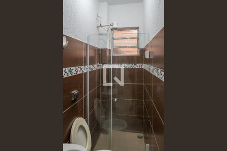 Banheiro de casa para alugar com 1 quarto, 60m² em Pompeia, São Paulo