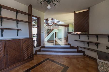 Casa à venda com 469m², 4 quartos e 4 vagas Casa à venda com 469m², 4 quartos e 4 vagasSala / 3 ambiantes