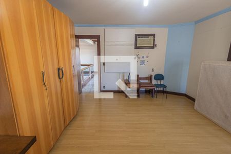 Casa à venda com 469m², 4 quartos e 4 vagas Casa à venda com 469m², 4 quartos e 4 vagasQuarto 3