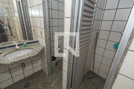 Casa à venda com 469m², 4 quartos e 4 vagas Casa à venda com 469m², 4 quartos e 4 vagasSauna