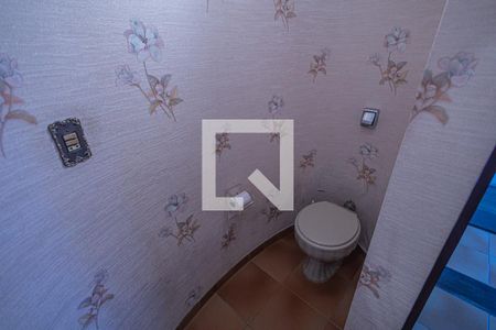 Casa à venda com 469m², 4 quartos e 4 vagas Casa à venda com 469m², 4 quartos e 4 vagasLavabo