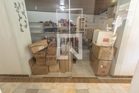 Casa à venda com 469m², 4 quartos e 4 vagas Casa à venda com 469m², 4 quartos e 4 vagasSauna/Serviço