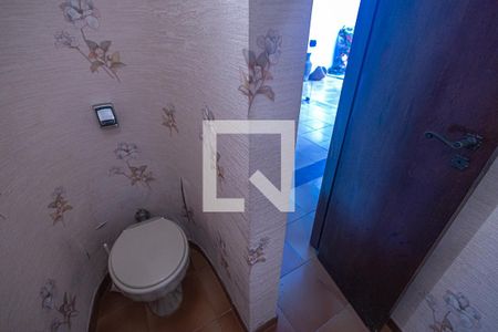 Casa à venda com 469m², 4 quartos e 4 vagas Casa à venda com 469m², 4 quartos e 4 vagasLavabo