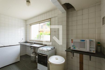 Apartamento à venda com 168m², 3 quartos e 2 vagas Apartamento à venda com 168m², 3 quartos e 2 vagasSalão de Festas