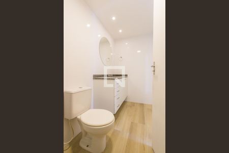 Apartamento à venda com 168m², 3 quartos e 2 vagas Apartamento à venda com 168m², 3 quartos e 2 vagasBanheiro da Suíte