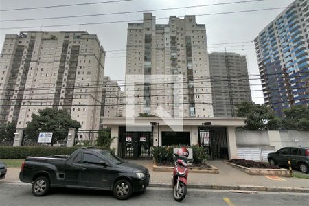 Apartamento à venda com 98m², 2 quartos e 2 vagasFachada e portaria