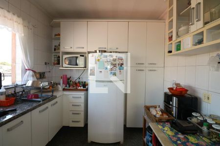 Casa à venda com 144m², 3 quartos e 2 vagasCozinha