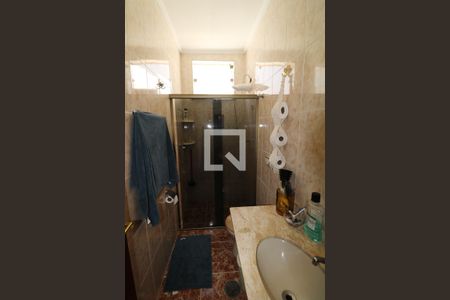 Casa à venda com 144m², 3 quartos e 2 vagasBanheiro