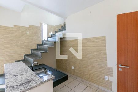 Cozinha de apartamento para alugar com 2 quartos, 110m² em Átila de Paiva, Belo Horizonte