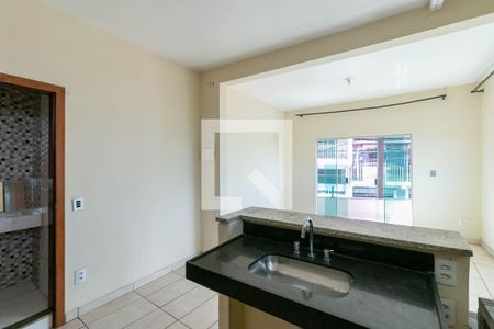 Cozinha de apartamento para alugar com 2 quartos, 110m² em Átila de Paiva, Belo Horizonte