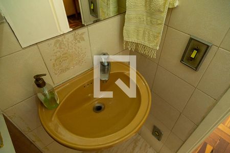 Casa à venda com 180m², 3 quartos e 2 vagas Casa à venda com 180m², 3 quartos e 2 vagasLavabo - Pia