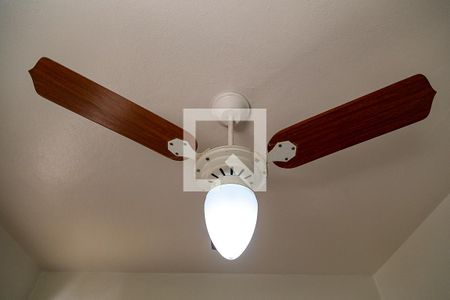 Casa à venda com 180m², 3 quartos e 2 vagas Casa à venda com 180m², 3 quartos e 2 vagasQuarto de Serviço - Torneira