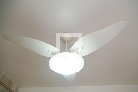 Casa à venda com 180m², 3 quartos e 2 vagas Casa à venda com 180m², 3 quartos e 2 vagasSuíte - Ventilador