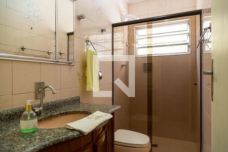 Casa à venda com 180m², 3 quartos e 2 vagas Casa à venda com 180m², 3 quartos e 2 vagasBanheiro Social