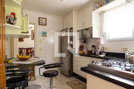 Casa à venda com 180m², 3 quartos e 2 vagas Casa à venda com 180m², 3 quartos e 2 vagasCozinha