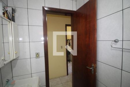 Casa à venda com 130m², 3 quartos e 2 vagasBanheiro