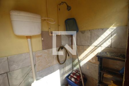 Casa à venda com 130m², 3 quartos e 2 vagasBanheiro da piscina