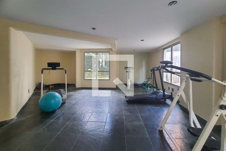 Apartamento à venda com 98m², 2 quartos e 2 vagas Apartamento à venda com 98m², 2 quartos e 2 vagasAcademia