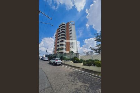 Apartamento à venda com 98m², 2 quartos e 2 vagas Apartamento à venda com 98m², 2 quartos e 2 vagasFachada