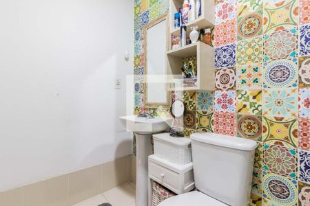 Apartamento à venda com 62m², 2 quartos e 1 vagaBanheiro Social