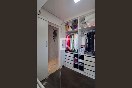 Apartamento à venda com 54m², 2 quartos e 1 vagaCloset