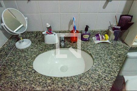 Apartamento à venda com 213m², 3 quartos e 3 vagasBanheiro da Suíte 2