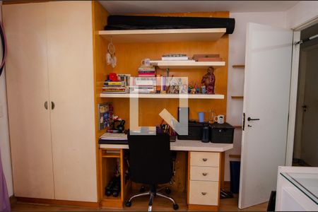 Apartamento à venda com 213m², 3 quartos e 3 vagasSuite 2