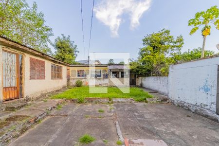 Casa à venda com 65m², 2 quartos e 3 vagas Casa à venda com 65m², 2 quartos e 3 vagasQuintal