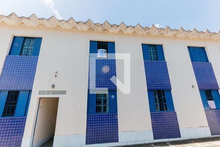 Studio para alugar com 42m², 1 quarto e 1 vaga Studio para alugar com 42m², 1 quarto e 1 vagaFachada