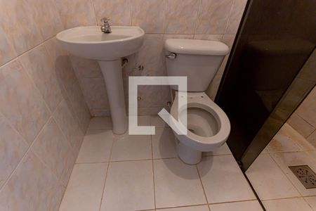 Studio para alugar com 42m², 1 quarto e 1 vaga Studio para alugar com 42m², 1 quarto e 1 vagaBanheiro