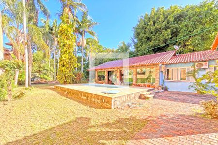 Casa à venda com 292m², 3 quartos e 3 vagasPiscina