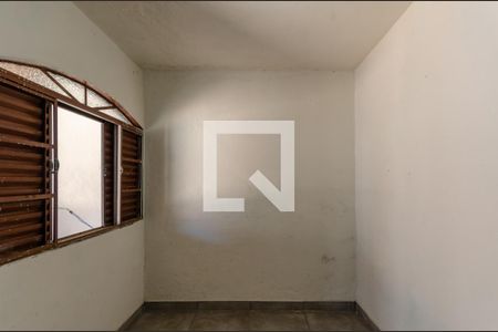 Casa à venda com 211m², 4 quartos e 3 vagas Casa à venda com 211m², 4 quartos e 3 vagasQuarto de Serviço